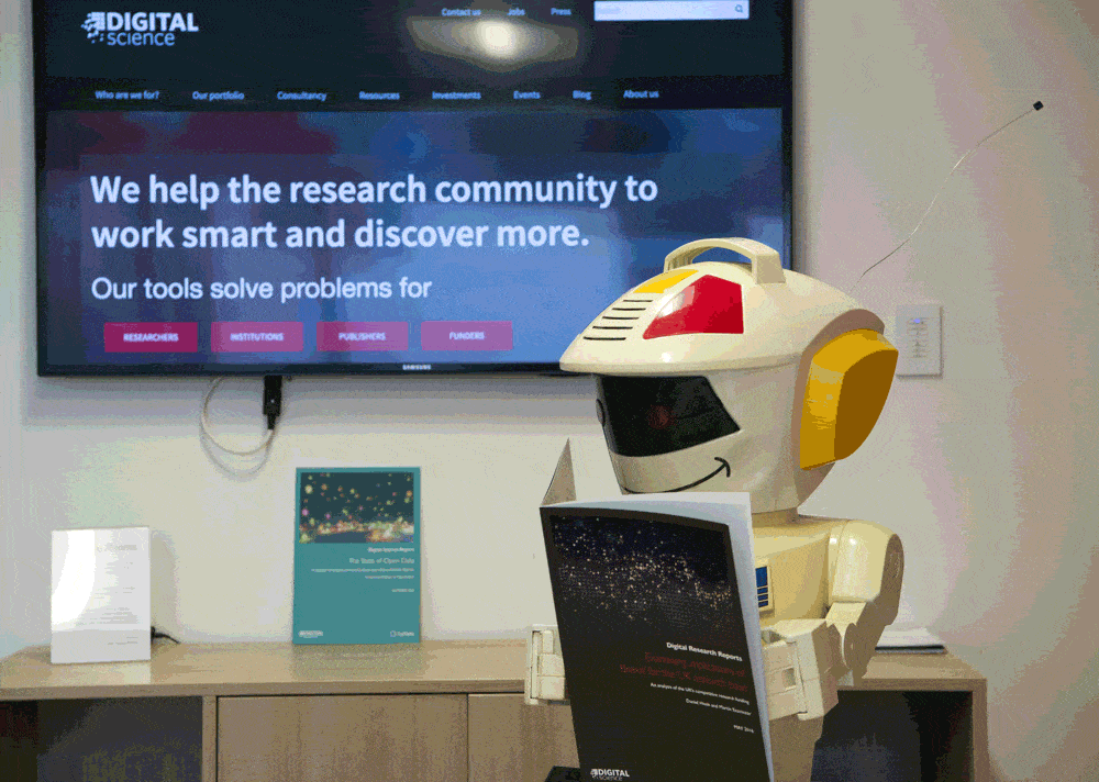 Animated pic of emiglio absorbing information