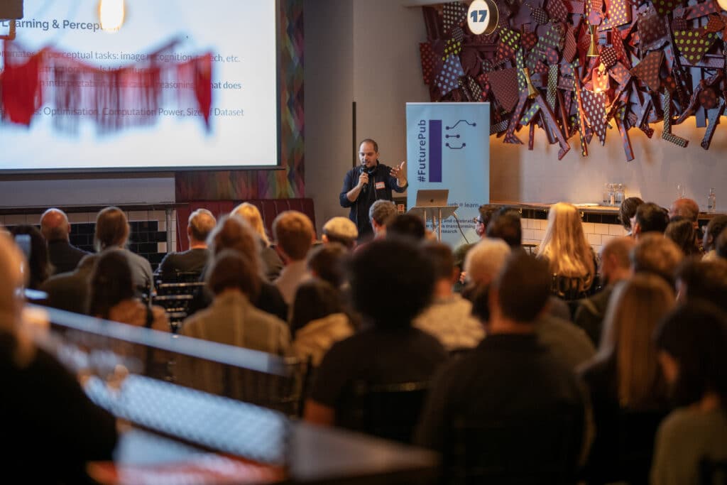 Nikos Tzagkarakis speaking
