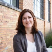 Leslie Ripeta - Headshot